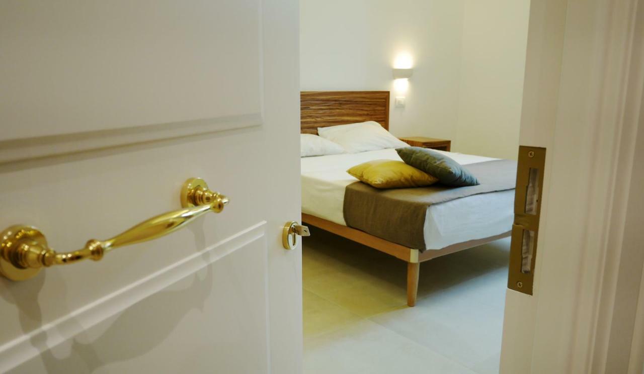 Palazzo San Lazzaro Bed and Breakfast Λέτσε Εξωτερικό φωτογραφία