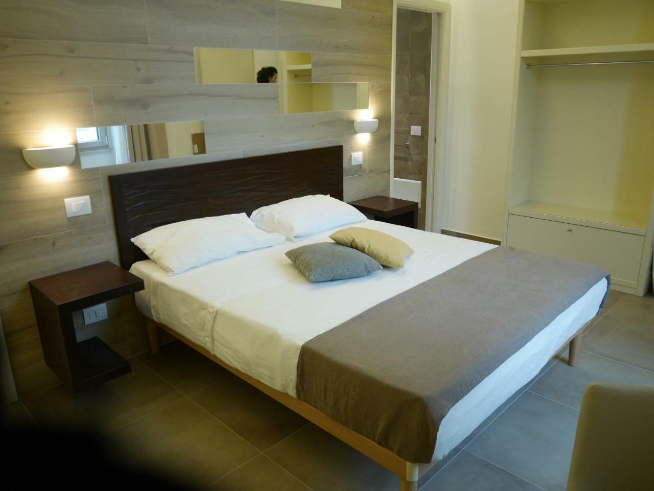 Palazzo San Lazzaro Bed and Breakfast Λέτσε Εξωτερικό φωτογραφία